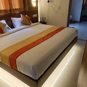 4 Private At Attukad Tea Estate Holiday park